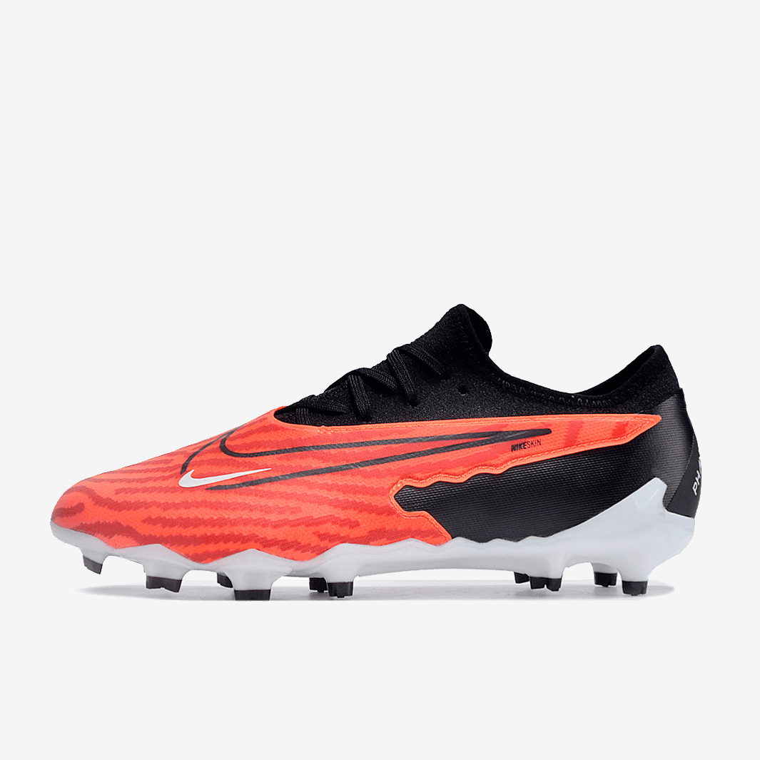 Chuteira Nike Phantom GX Academy Campo