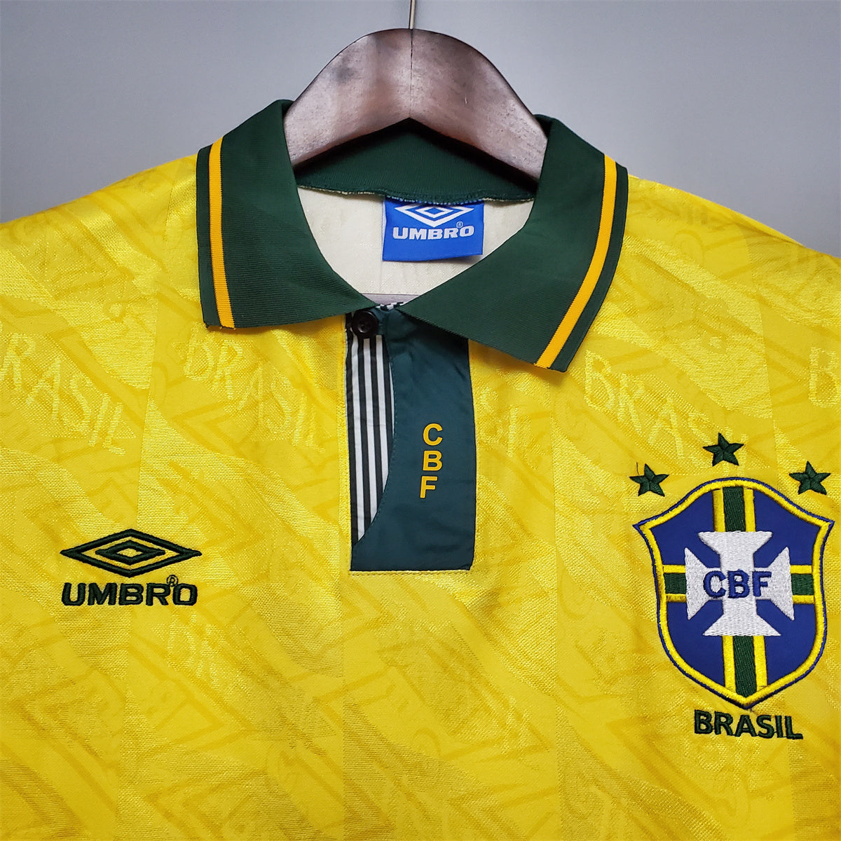 Camisa Retrô Home do Brasil 1991/92 Torcedor Umbro Masculina - Amarela