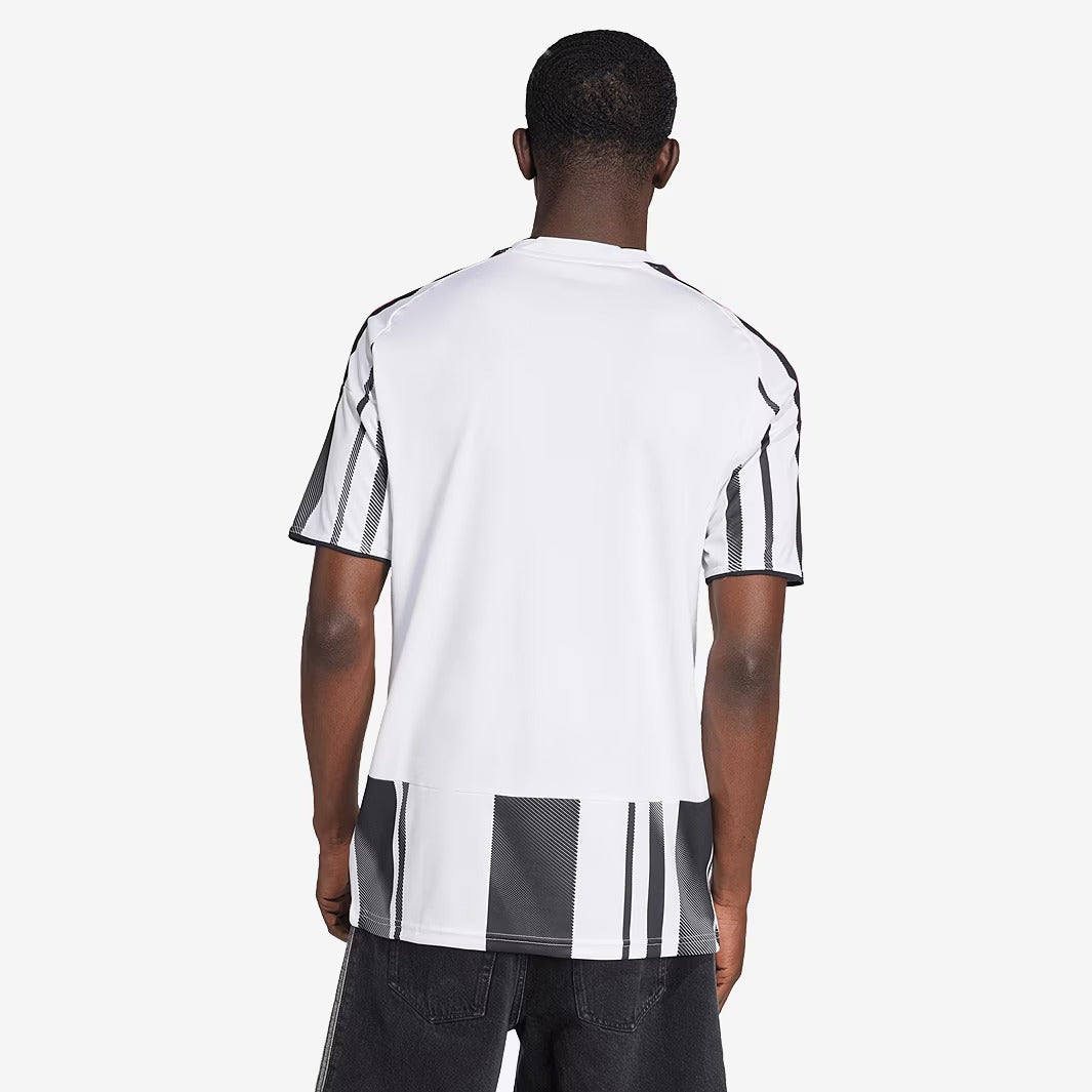 Camisa Juventus 2025/26 I